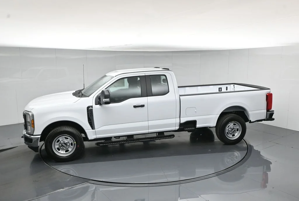 New 2026 White Ford XL image 41