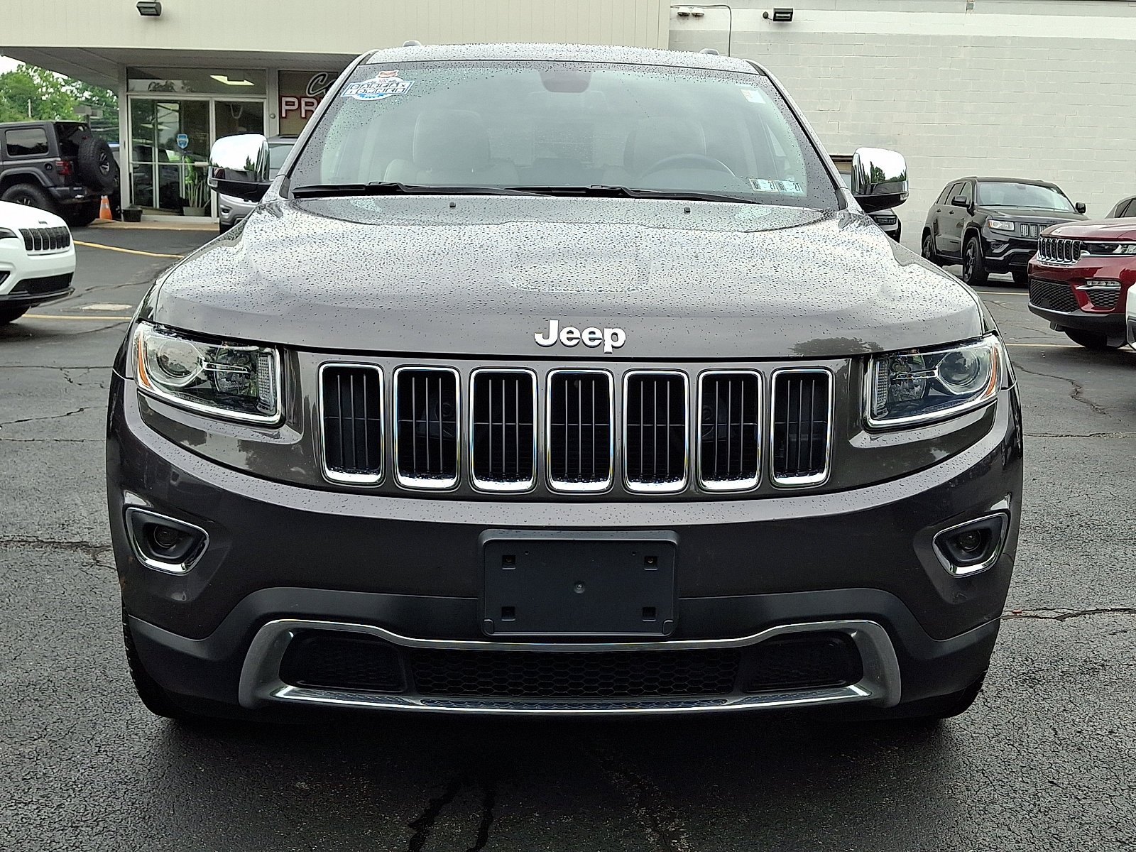 Used 2015 Jeep Grand Cherokee Limited with VIN 1C4RJFBG7FC859062 for sale in Newtown Square, PA