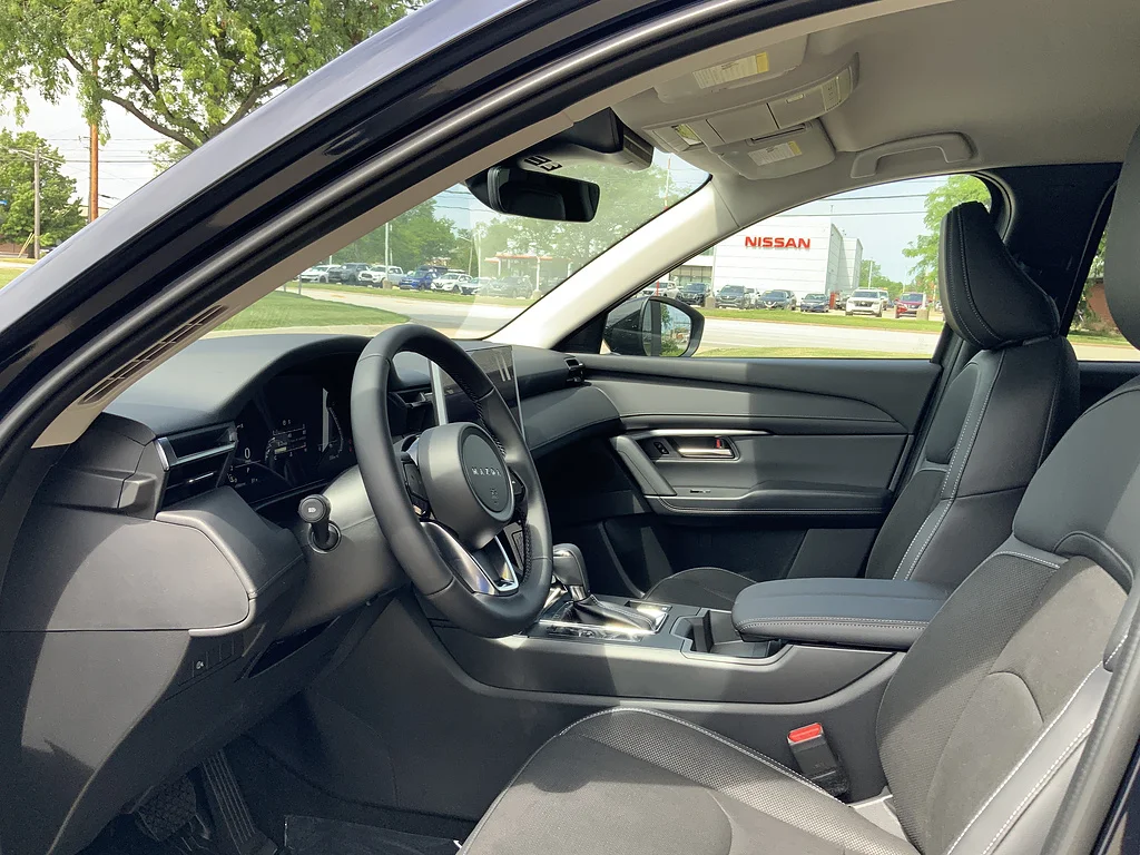 New 2026 Navy Blue Mica Mazda 2.5 S Select AWD image 9