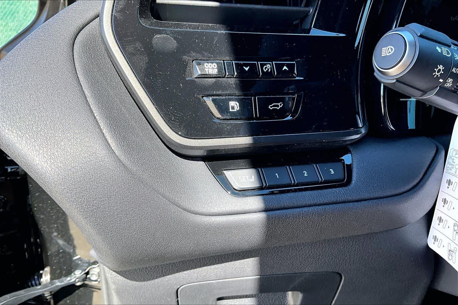 2026 Lexus TX 500h F-Sport Premium - Photo 14