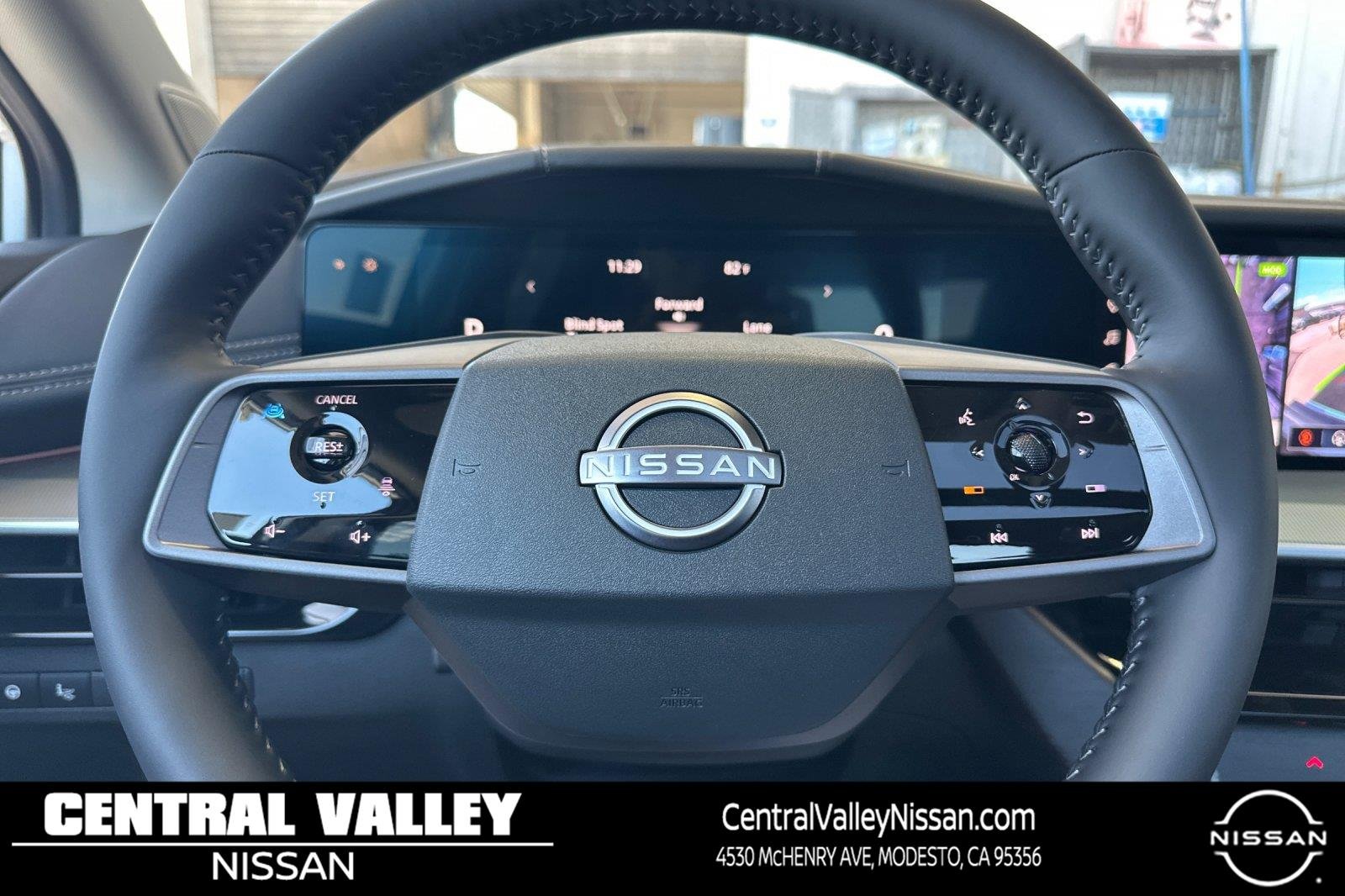 New 2026 Everest White Pearl Tricoat Nissan Platinum image 24