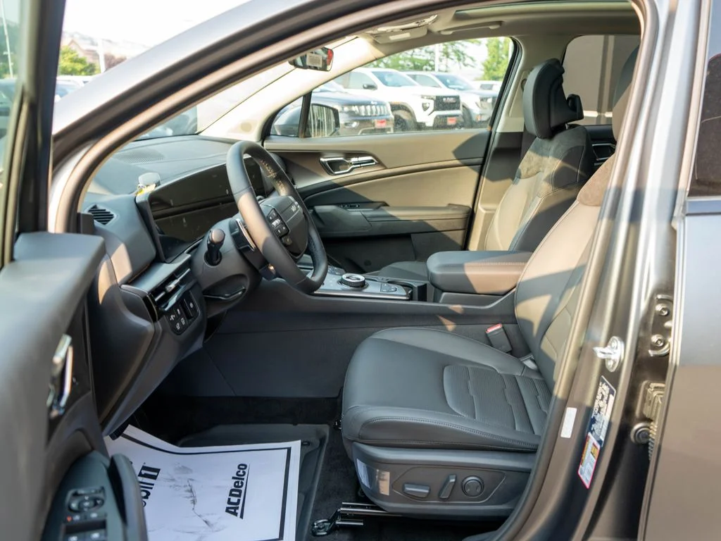 New 2026 Shadow Matte Gray Kia SX Prestige image 11