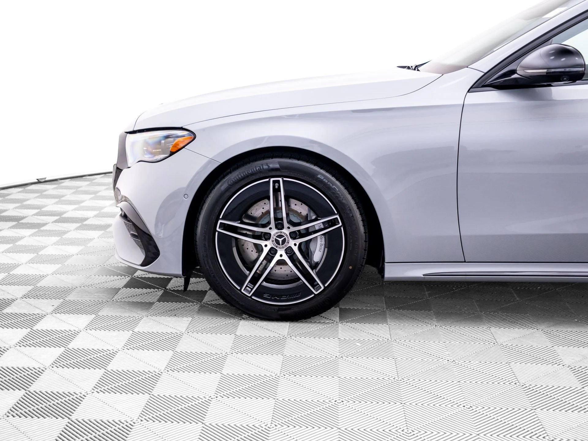 New 2027 Gray Mercedes-Benz E 450 image 36