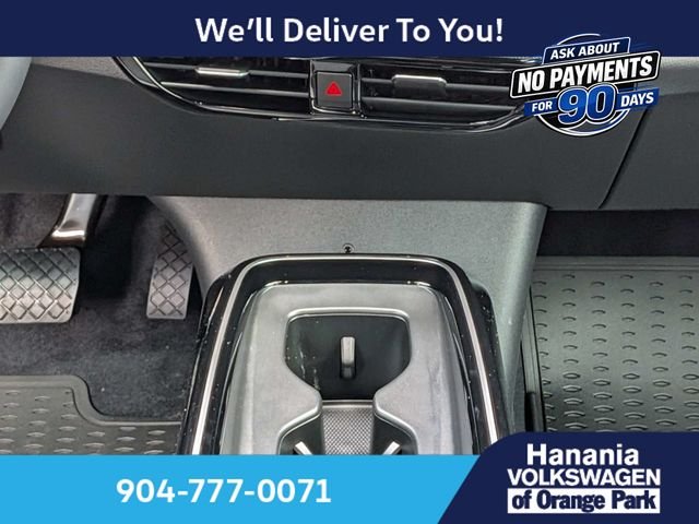Used 2025 White Volkswagen Pro image 20