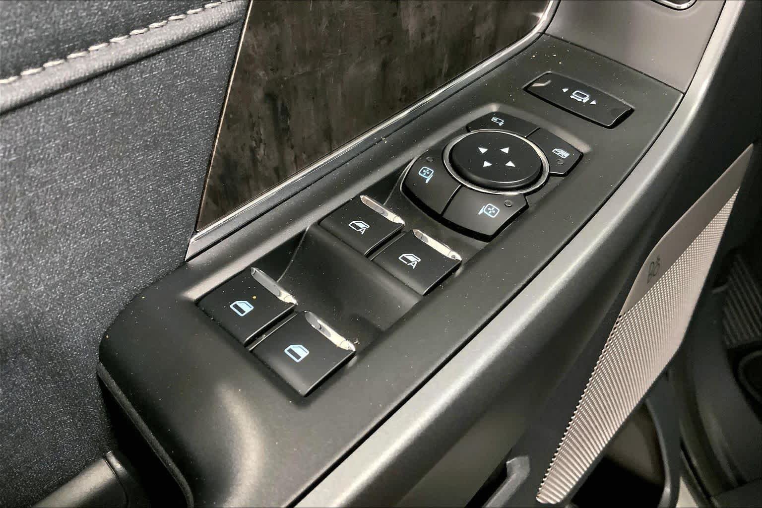 New 2026 Avalanche Ford F-350® Lariat® image 16