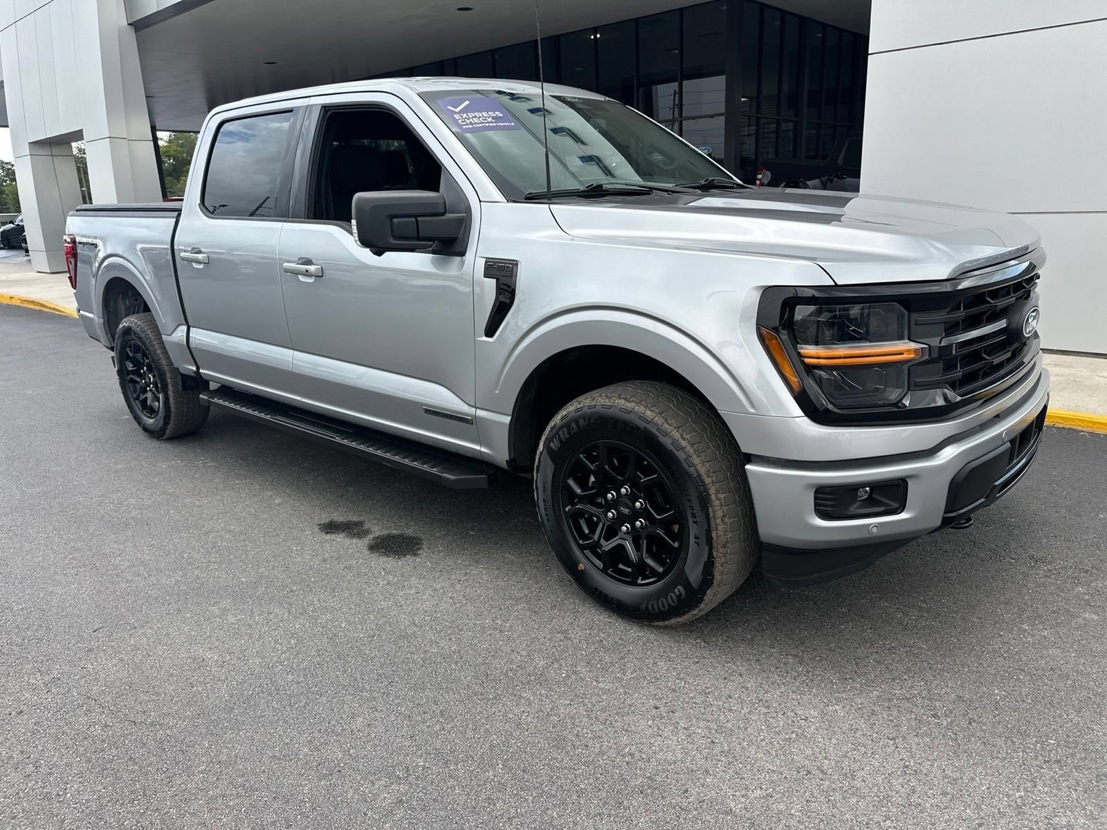Used 2024 Silver Metallic Ford XLT image 2