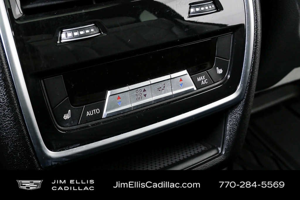 Used 2025 Brooklyn Grey Metallic BMW M60i image 20
