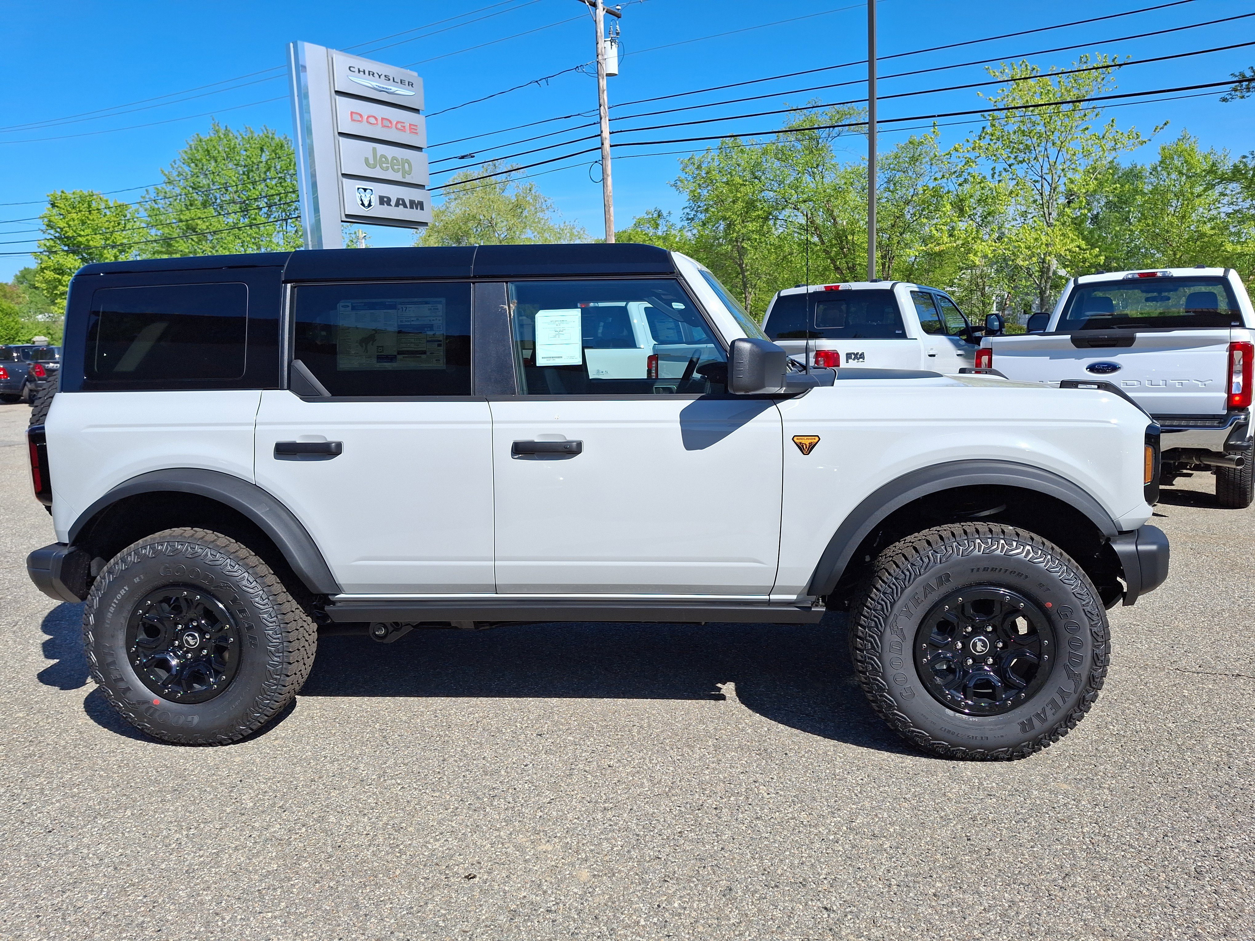 New 2026 Avalanche Gray Ford Badlands® image 2