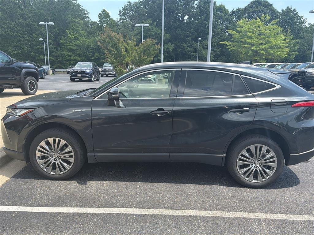 Used 2021 Celestial Black TOYOTA  image 3