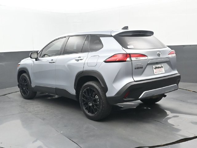 Used 2023 Sonic Silver Toyota L image 3