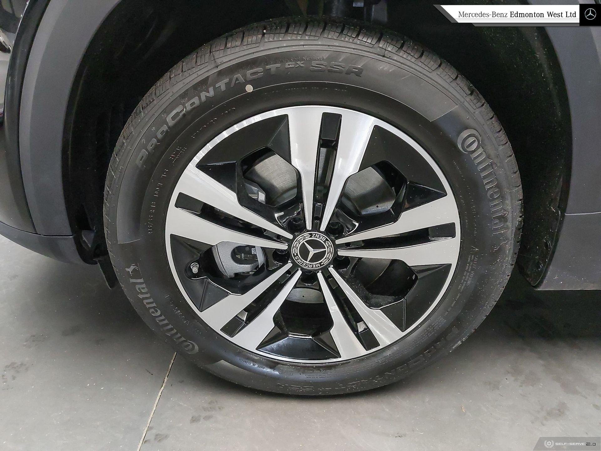 2025 Mercedes Benz GLB 250 4MATIC photo 4