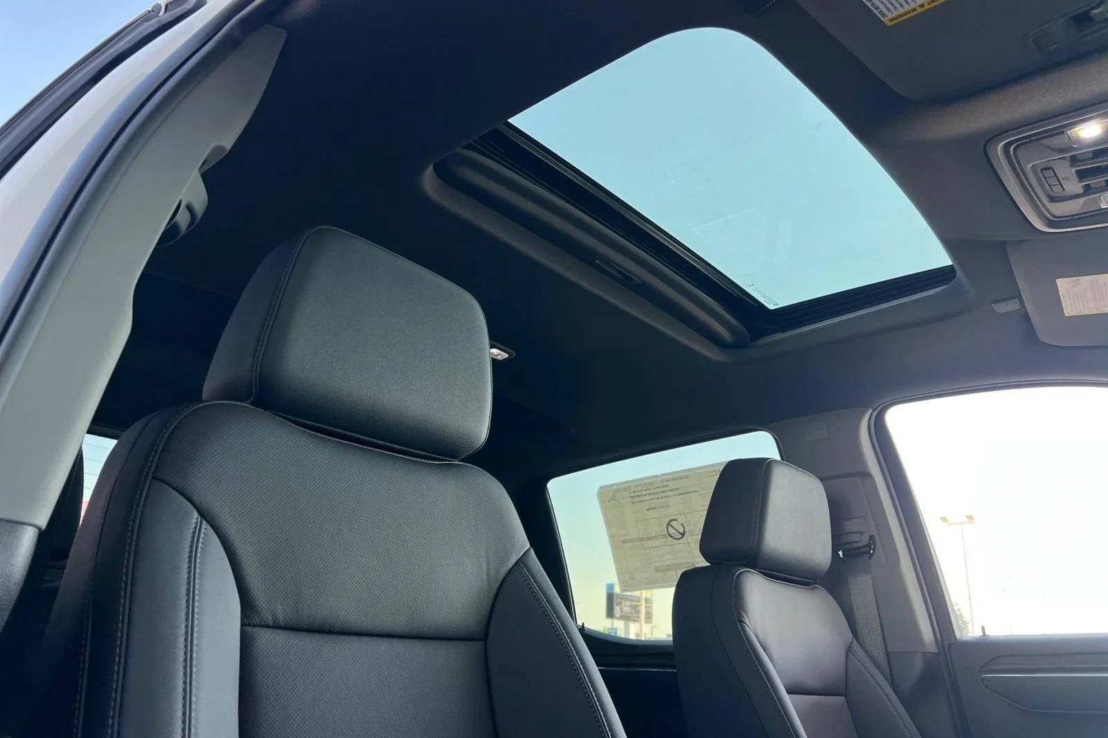 New 2026 Glacier White Tricoat GMC SLT image 17