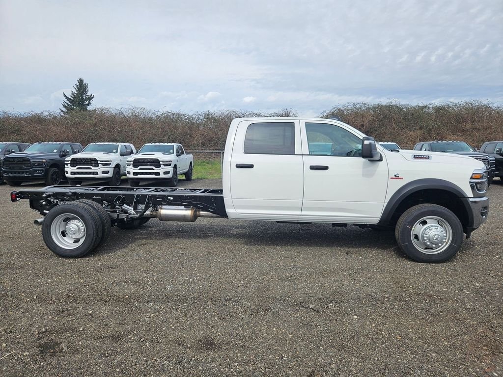 New 2026 Bright White Clear-Coat Exterior Paint RAM Tradesman image 8