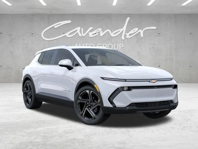 New 2026 Summit White Chevrolet LT image 7