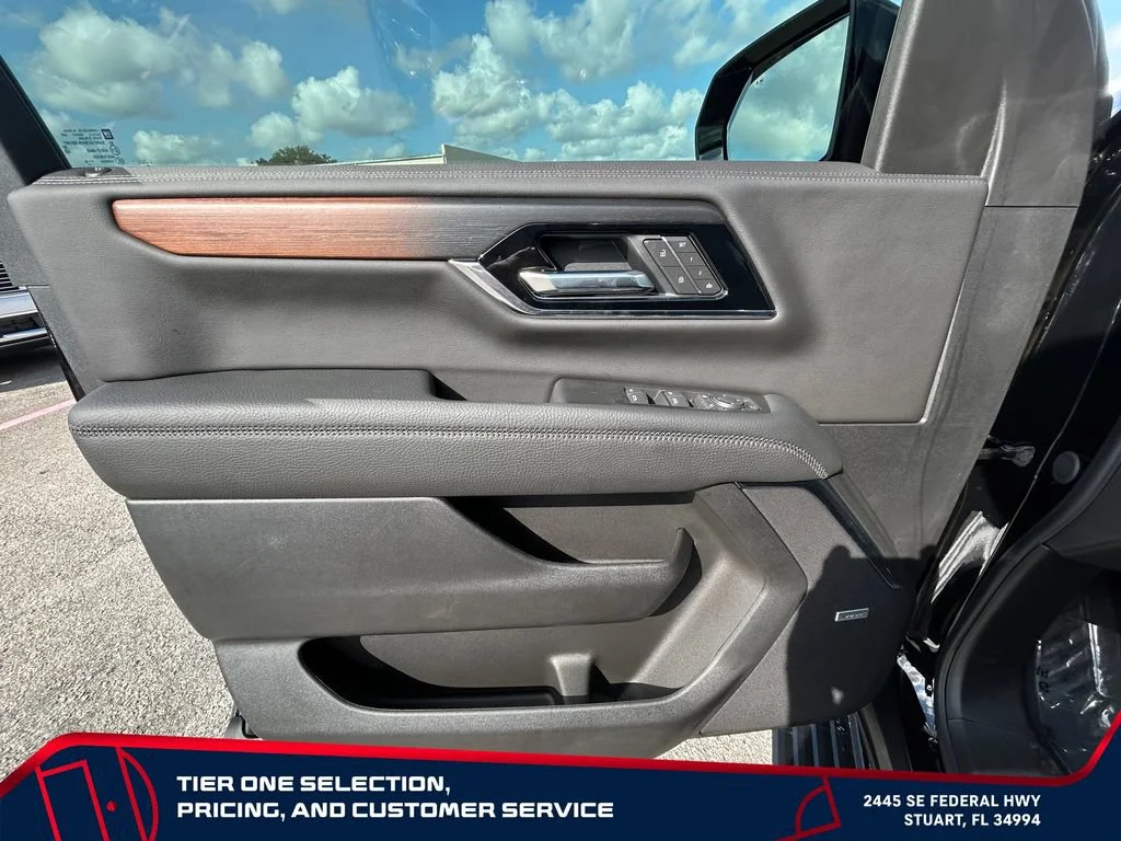 2026 GMC Yukon Denali - Photo 23