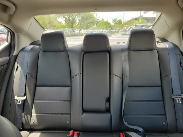 Certified Used 2023 White Nissan SR image 26