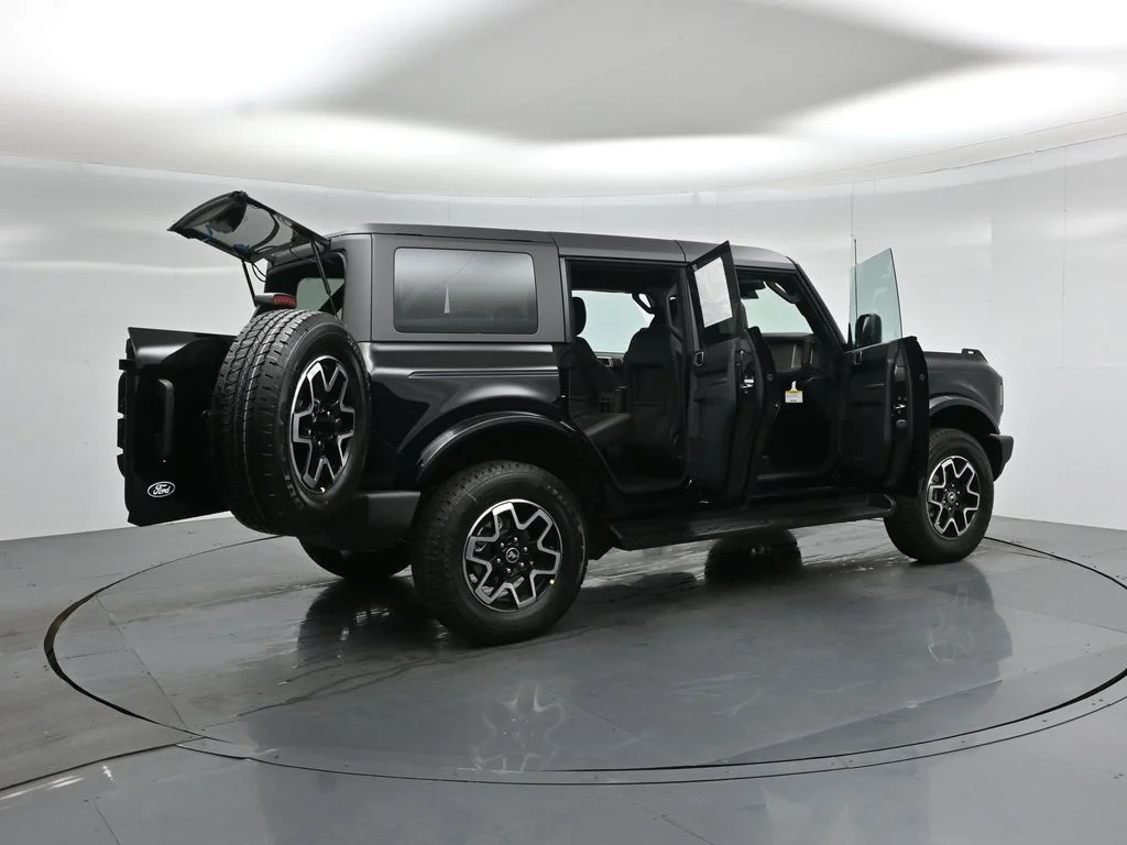 New 2026 Shadow Black Ford Outer Banks image 5