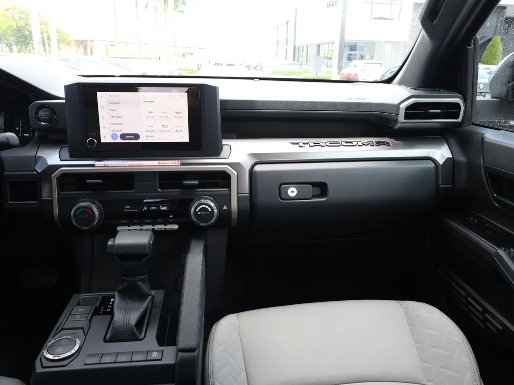 Used 2025 Silver Toyota  image 19
