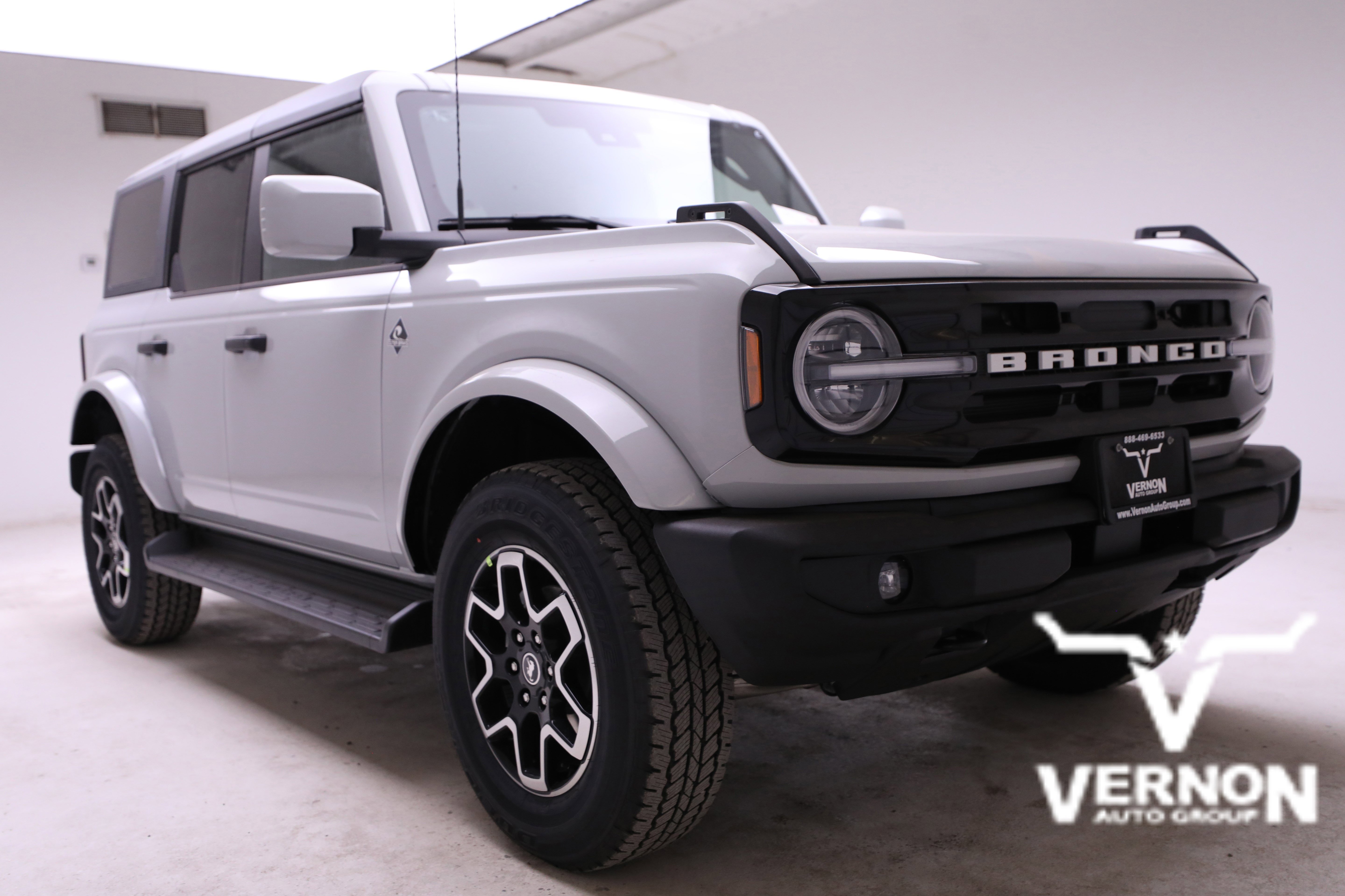 New 2026 Avalanche Gray Ford  image 7