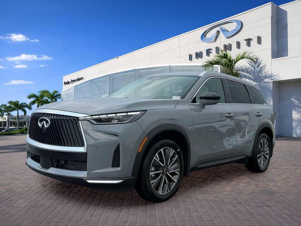 New 2027 HARBOR GRAY INFINITI Luxe FWD image 3