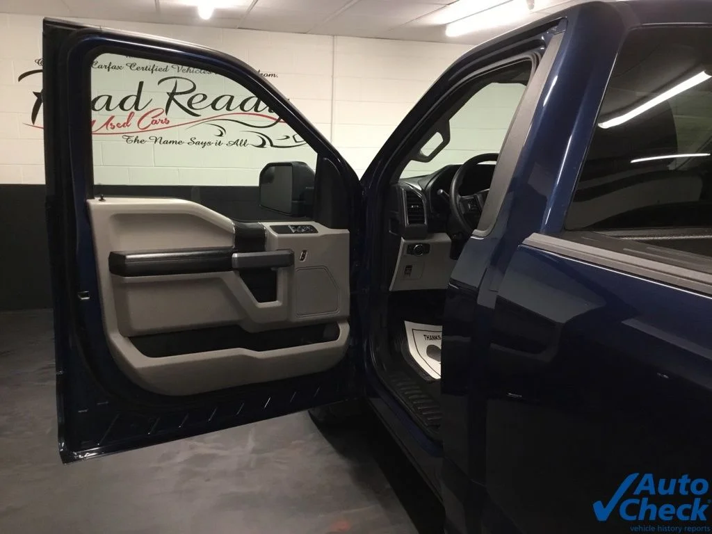 Used 2019 Blue Ford XLT image 22