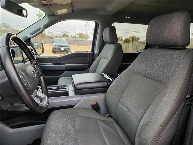 Used 2024 Atlas Blue Metallic Ford XLT 4x4 SuperCrew Cab 5.5 ft. box 145 in. WB image 12