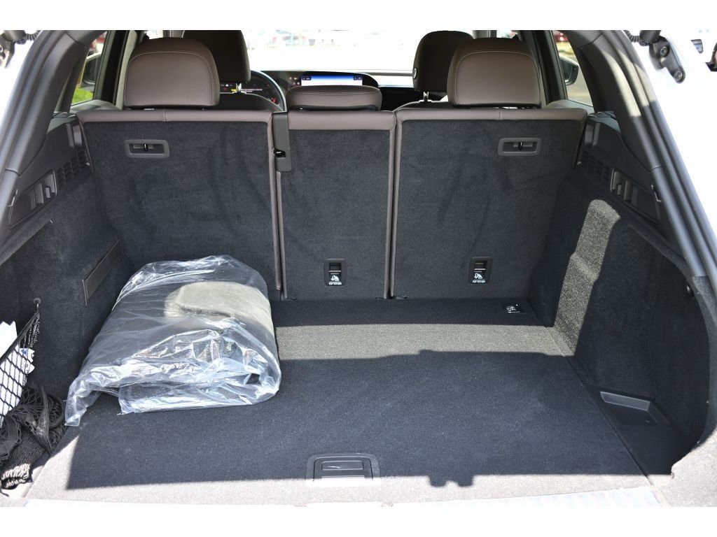 Used 2025 Arkona White Audi Premium image 23