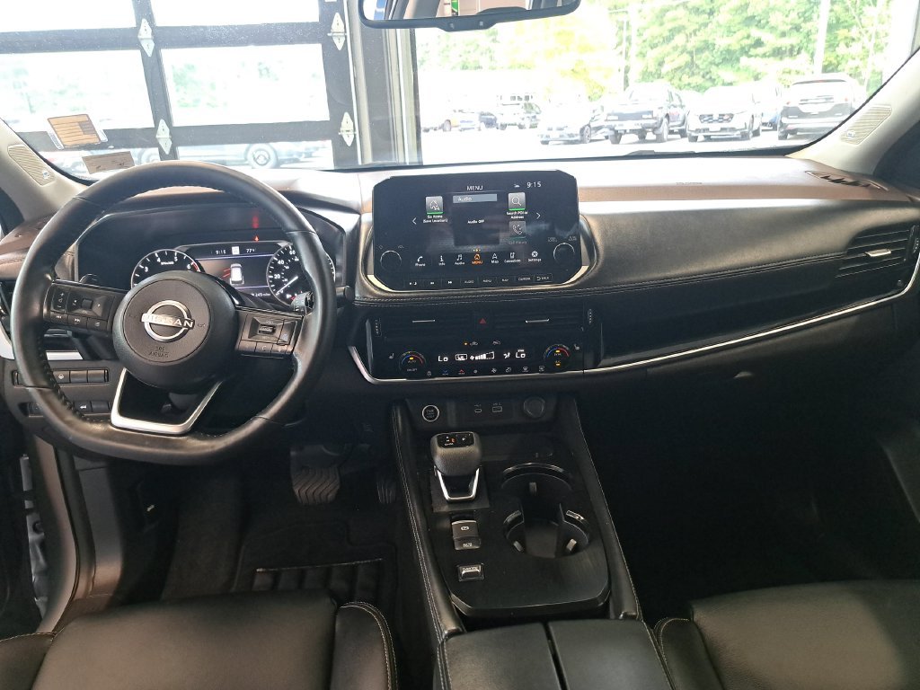 Used 2023 Gray Nissan SL image 13