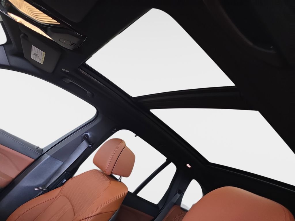New 2026 Black Sapphire Metallic BMW M60i image 20