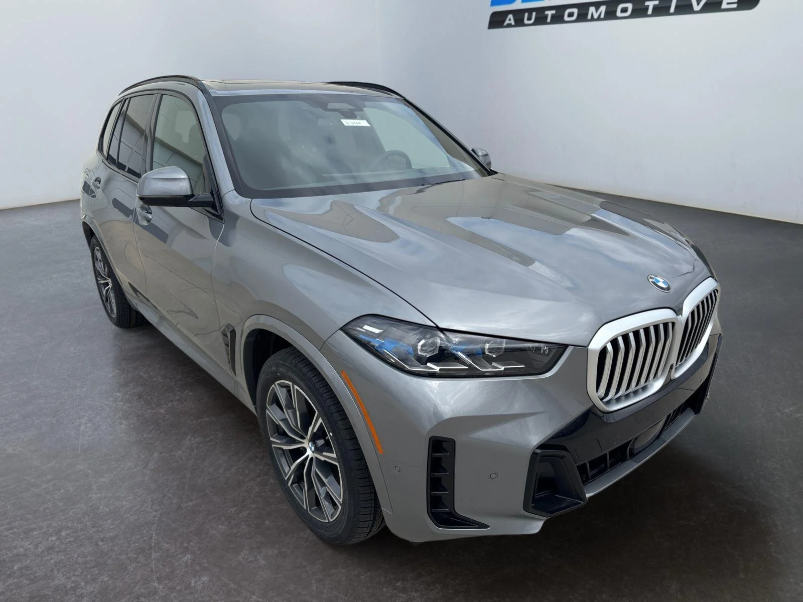 Used 2026 Skyscraper Grey Metallic BMW xDrive40i image 11
