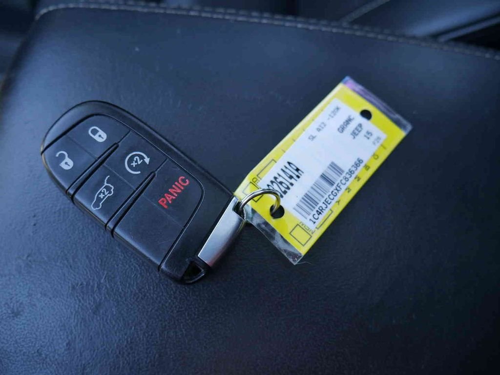 Used 2015 Black Jeep Overland image 30
