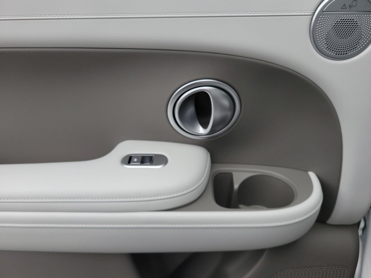 New 2027 Creamy White Pearl Hyundai Limited AWD image 12