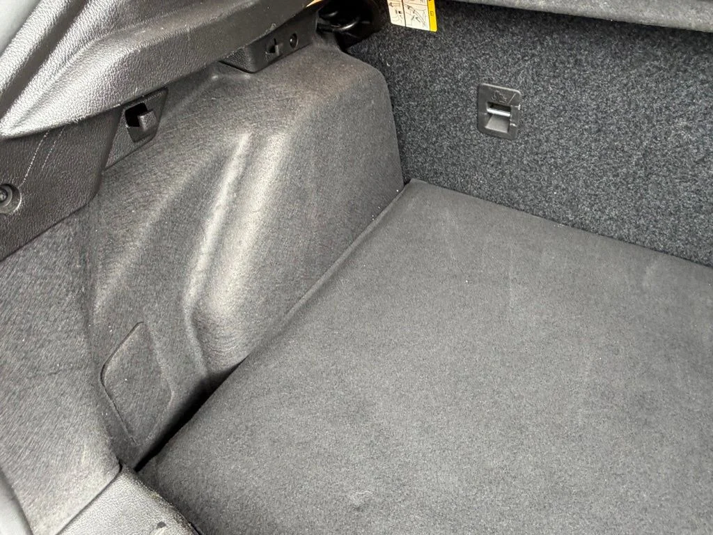 Used 2018 Red Ford SEL image 41