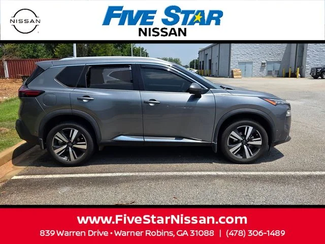 Used 2023 Gray Nissan SL image 11