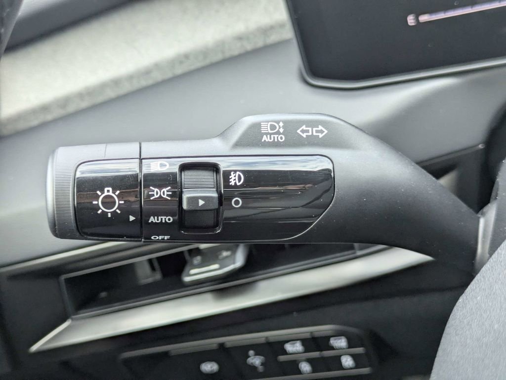 New 2027 Black Jade Green Kia X-Line EX image 31