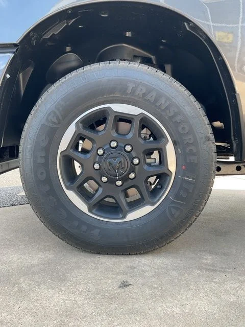 New 2026 Granite Crystal Metallic Clear-Coat Exterior Paint RAM Laramie image 23