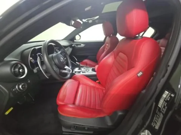 Used 2023 Black Alfa Romeo Veloce image 4