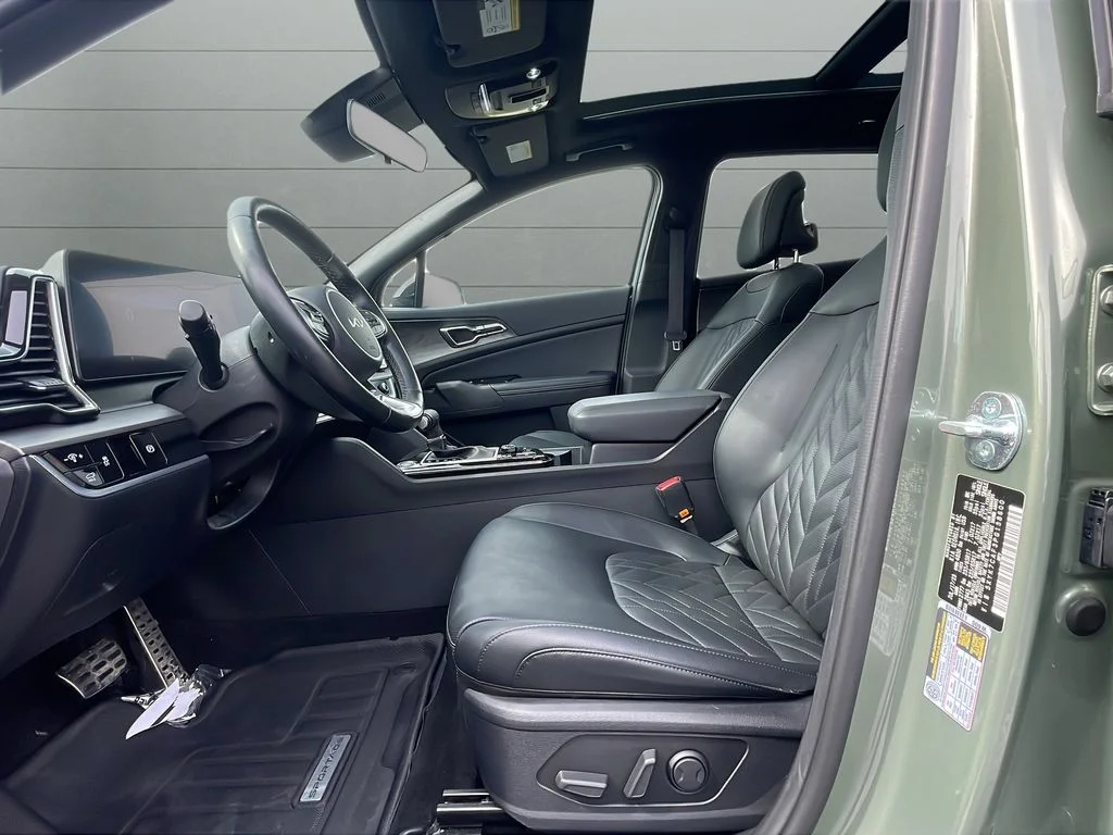 Certified Used 2023 Green Kia X-Pro Prestige image 10