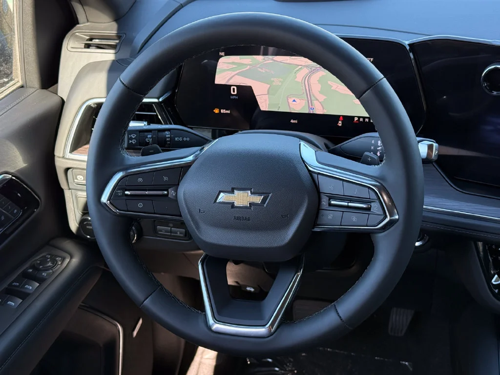 2027 Chevrolet Suburban LT - Photo 13