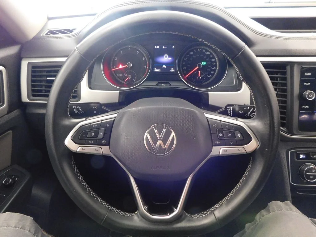 Certified Used 2021 Platinum Gray Metallic Volkswagen 3.6L V6 SE w/Technology image 16