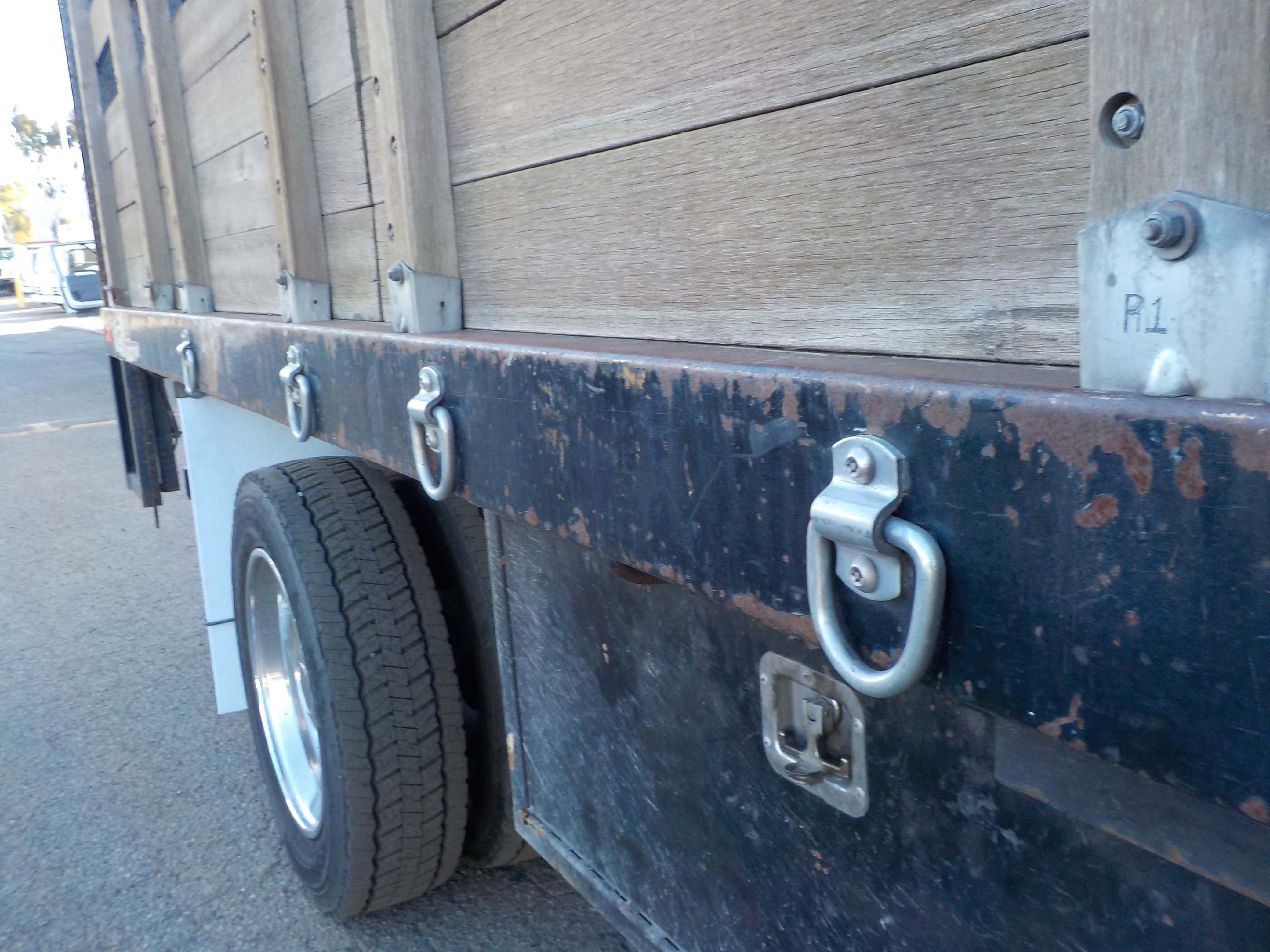 2016 Ford F-550 - Photo 32