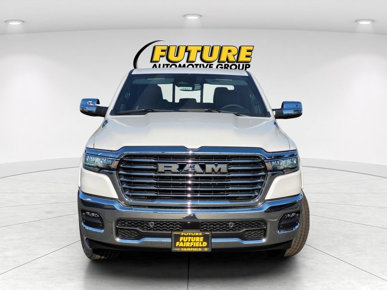New 2026 Ivory White Tri-Coat Pearl-Coat Exterior Paint RAM Laramie image 2