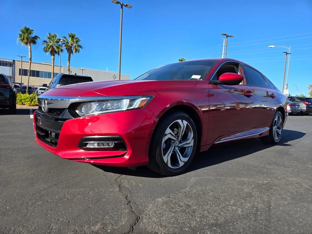 Used 2018 Red Honda EX 1.5T image 2