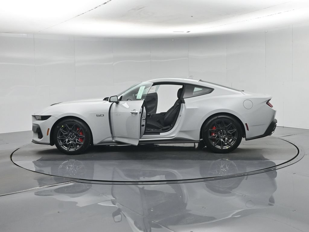 New 2026 Avalanche Gray Ford GT Premium image 33