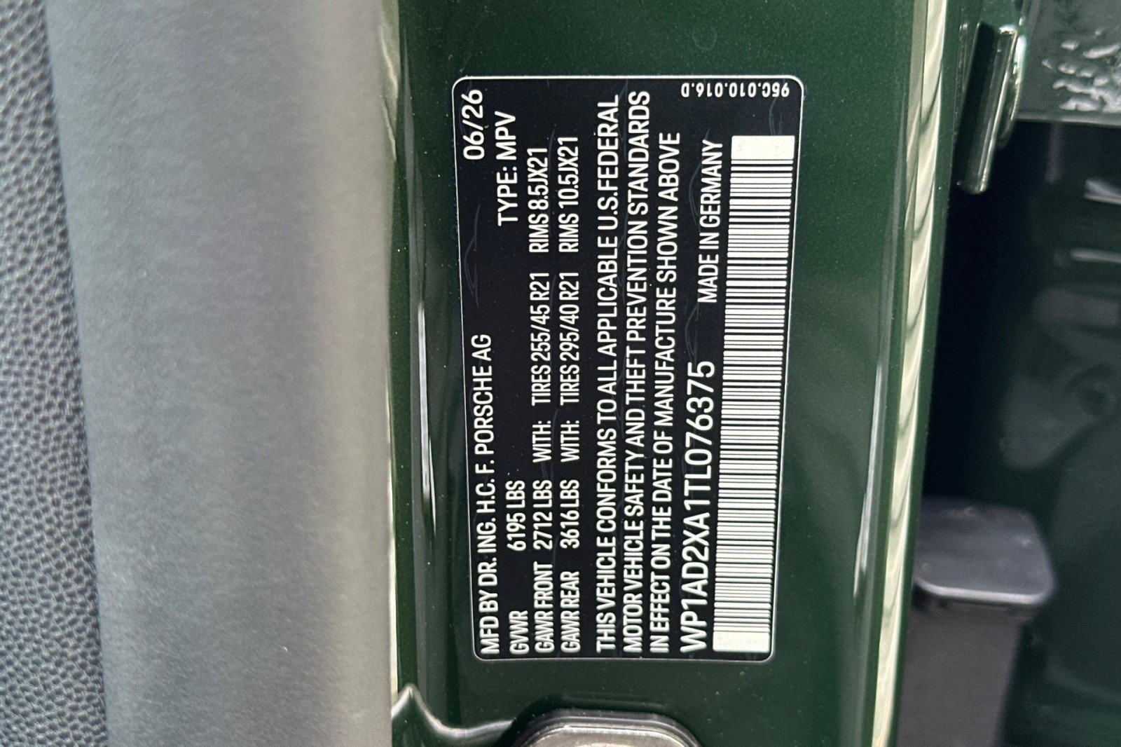 New 2026 Oak Green Metallic Neo Porsche Electric image 29