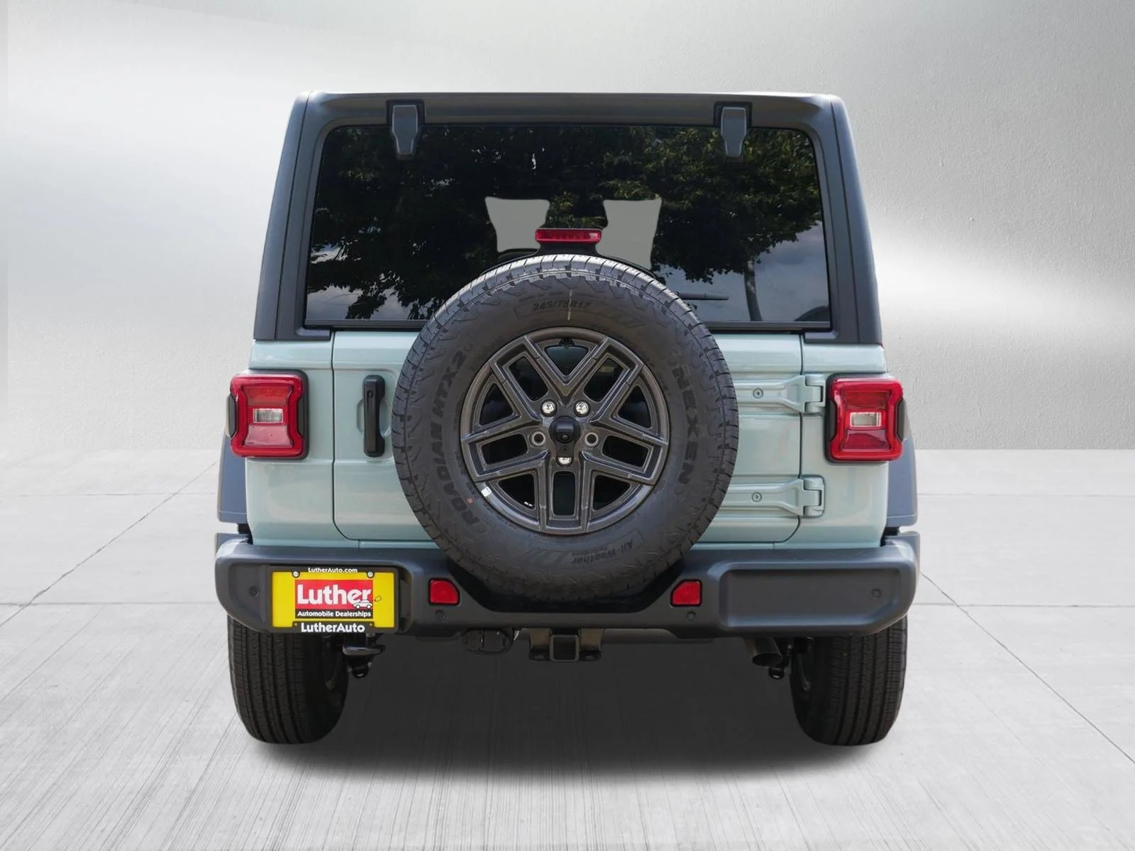 New 2026 Earl Clearcoat Jeep Sport S image 6