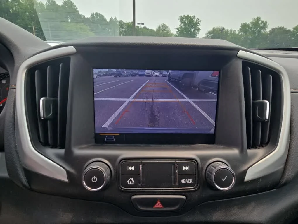 Used 2019 Satin Steel Metallic GMC SLT image 19