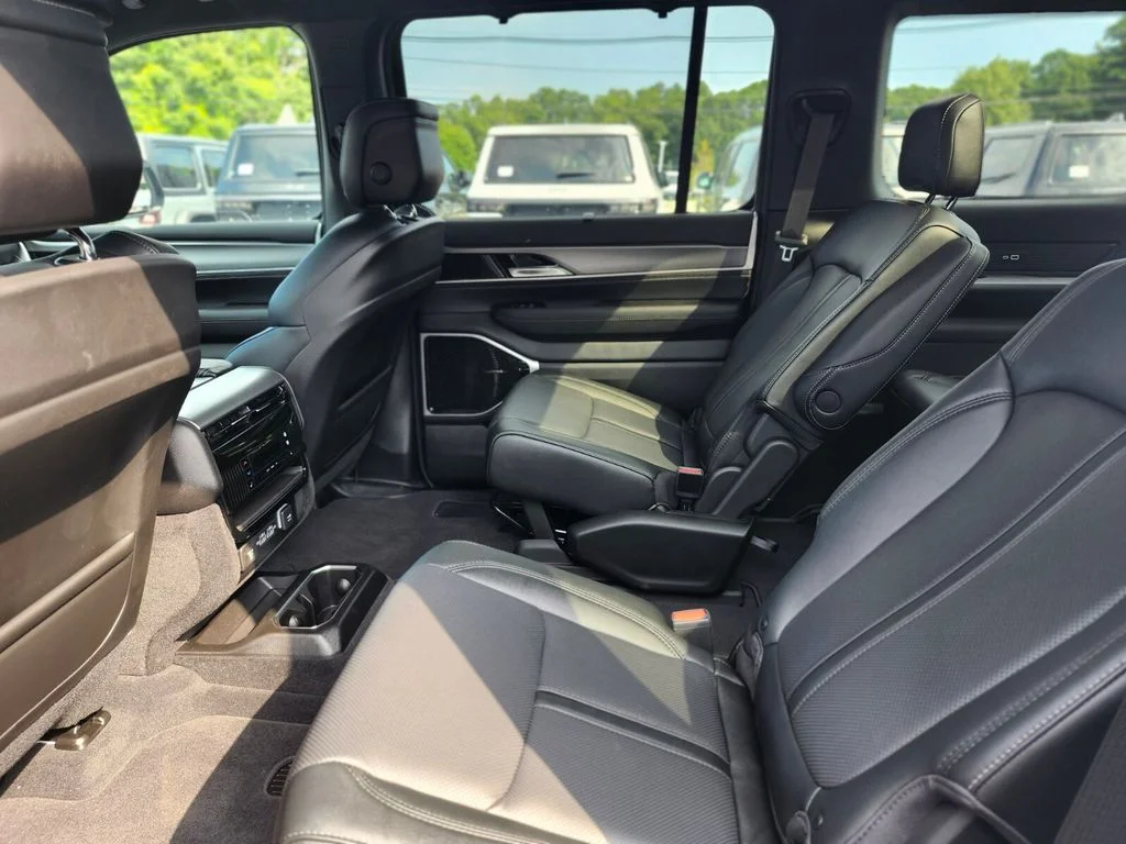 New 2026 Bright White Clearcoat Jeep Limited Reserve image 16