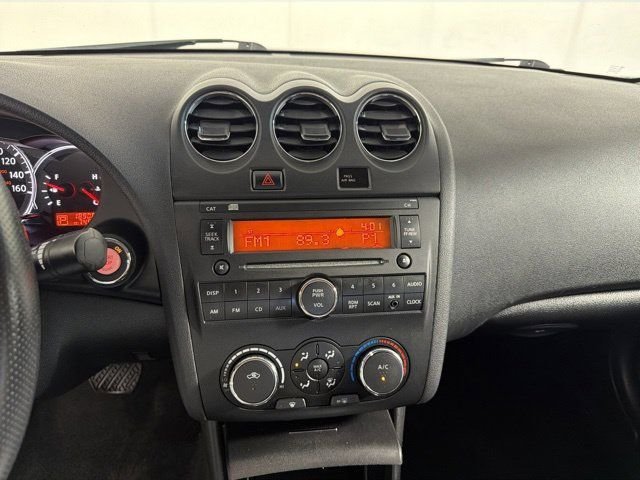Used 2011 White Nissan 2.5 S image 17