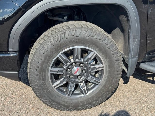 Used 2024 Onyx Black GMC AT4 image 11